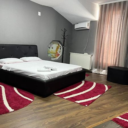 Hotelwhite Gjilan 外观 照片