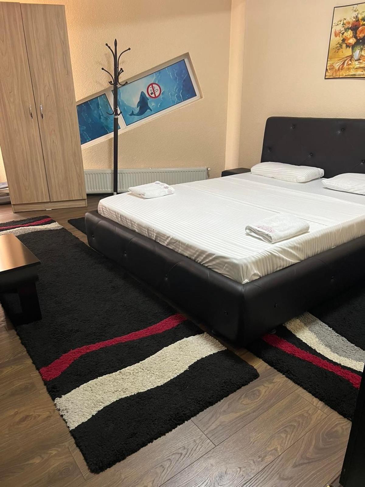 Hotelwhite Gjilan 外观 照片