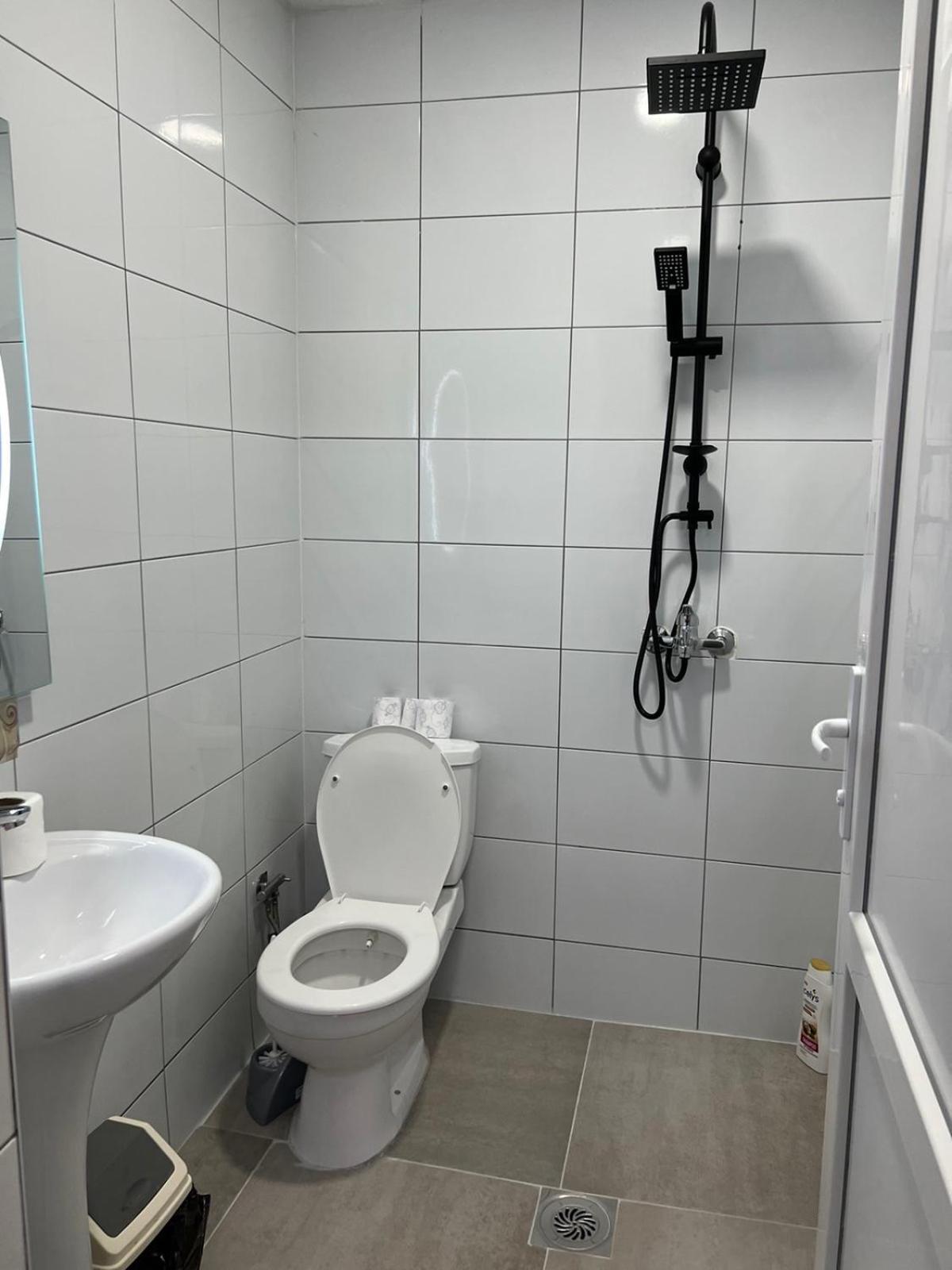 Hotelwhite Gjilan 外观 照片